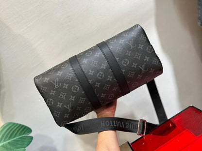 Elegant Stylish Leather Shoulder Bag – Special Edition