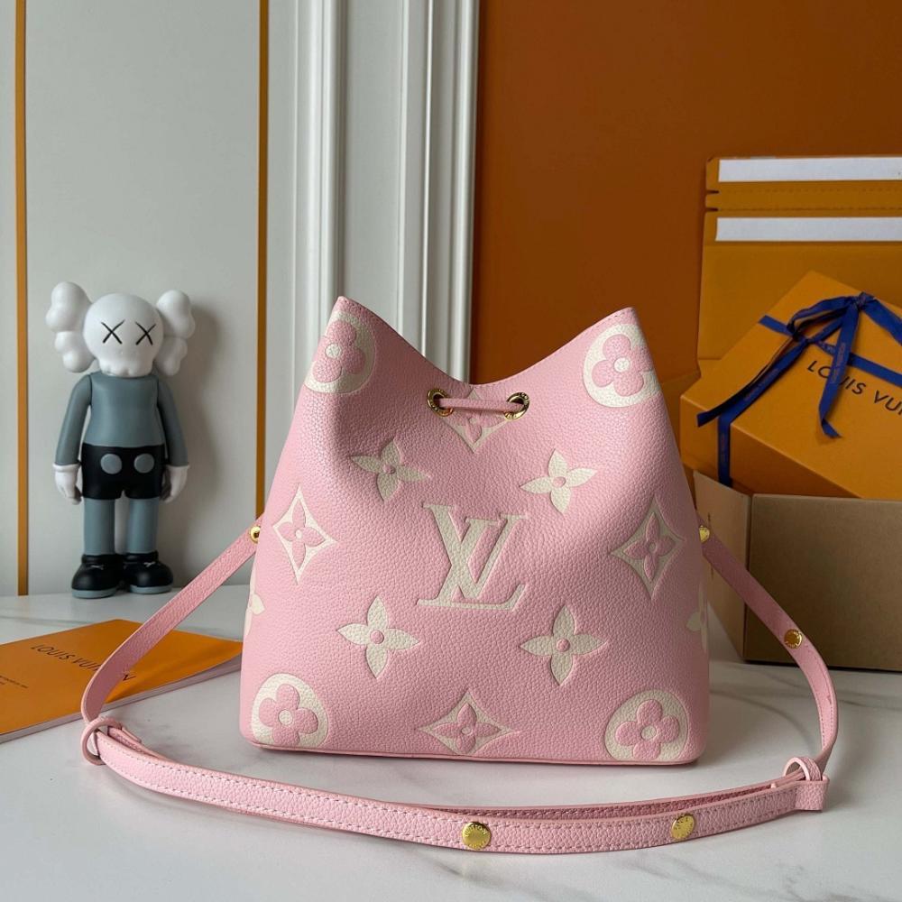 NeoNoe Leather Shoulder Bag