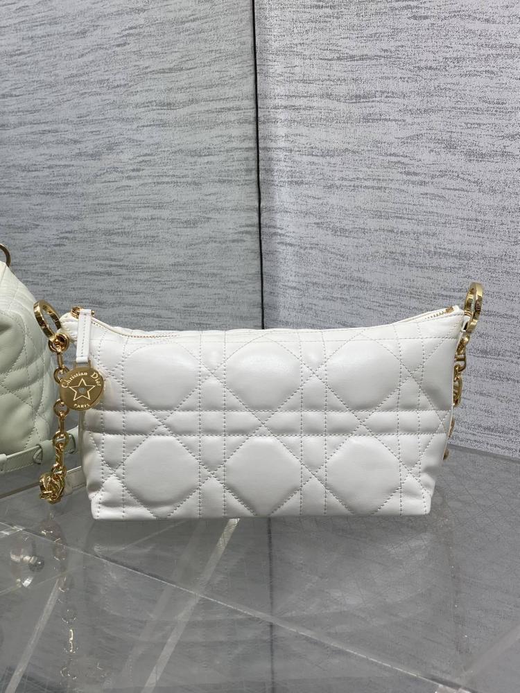 Classic Leather Shoulder Bag