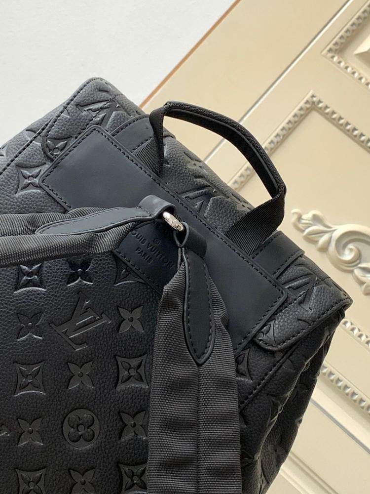 Modern Italian-Inspired Leather Crossbody Bag