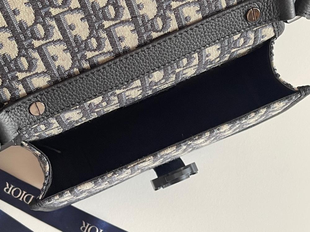 Italian-Inspired Stylish Black Printed Calfskin Shoulder Bag