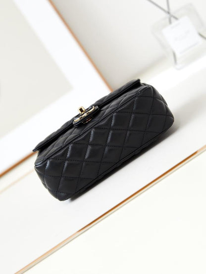 Elegant Leather Shoulder Bag