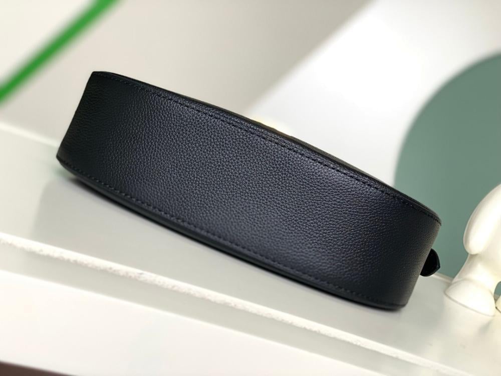 Stylish Premium Leather Shoulder Bag