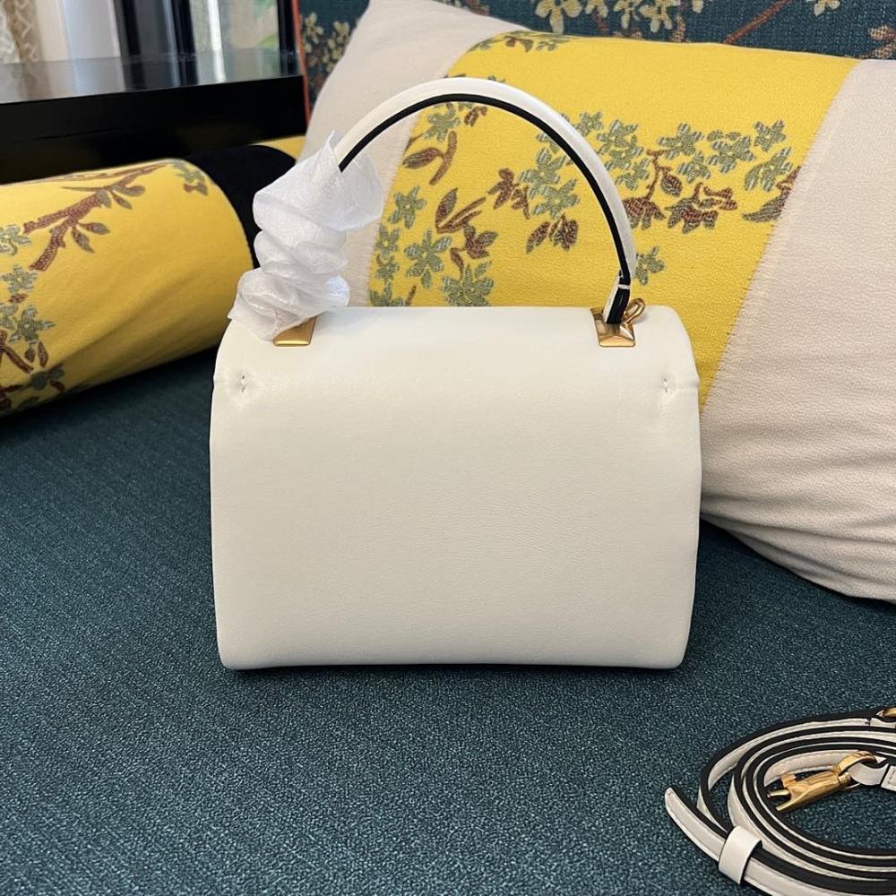 Elegant Refined Studded Leather Shoulder Bag