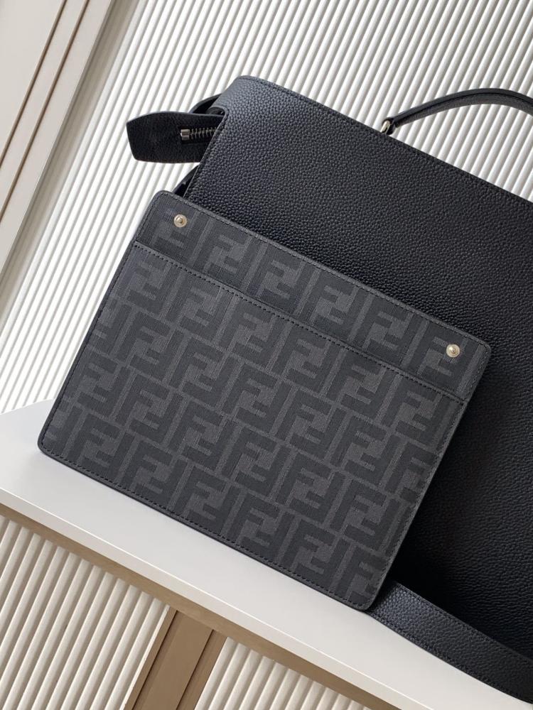 Classic Shoulder Bag