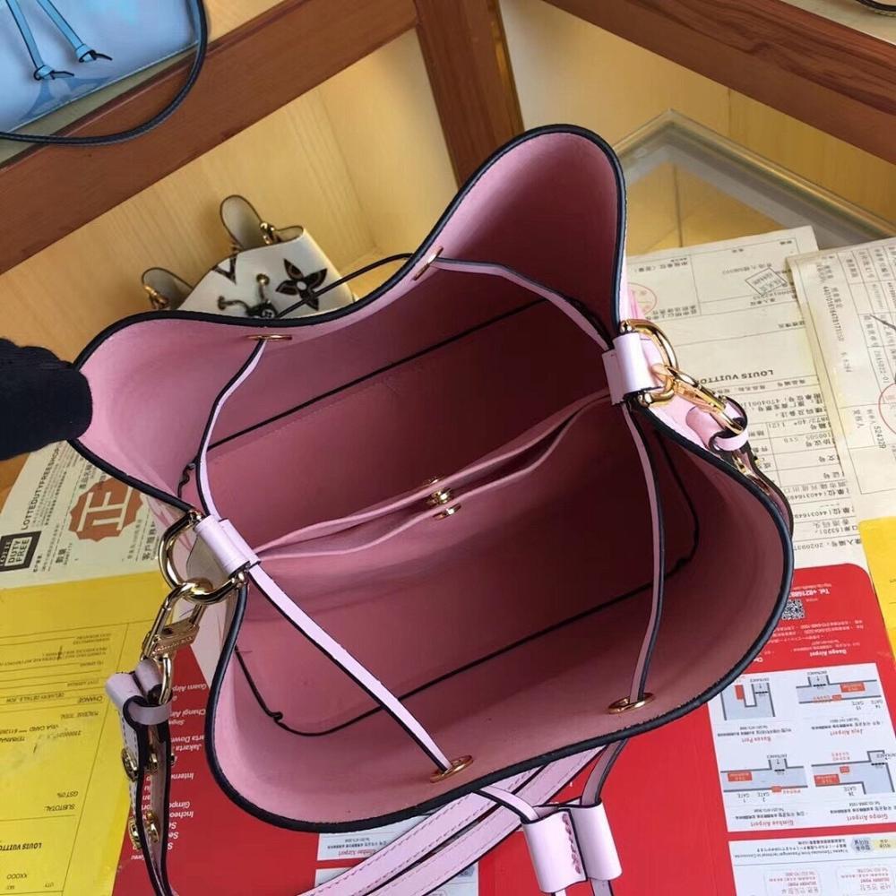 Modern Leather Shoulder Bag – Special Edition