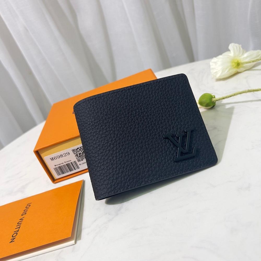 Italian-Inspired Stylish Calfskin Wallet
