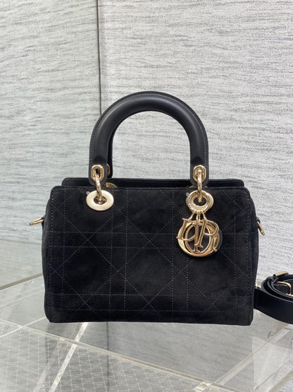 Elegant Leather Top Handle Bag