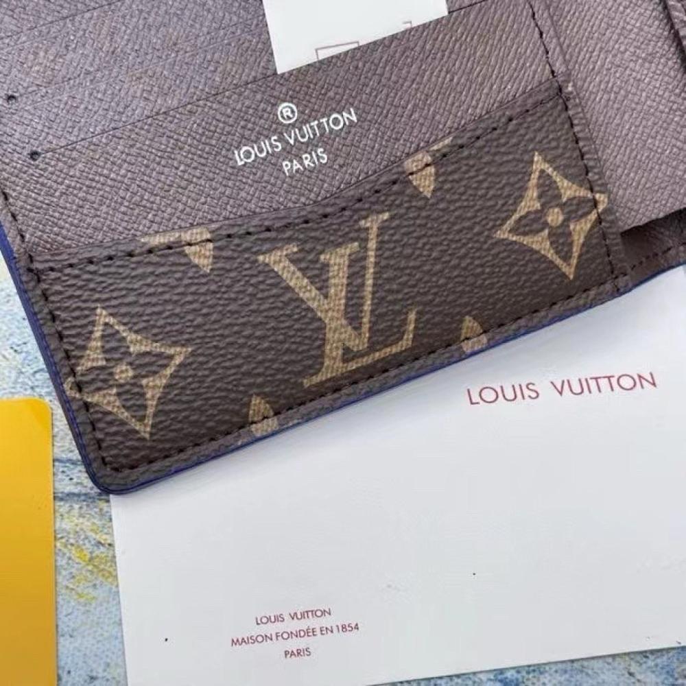 Modern Italian-Inspired Wallet