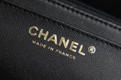 Practical Leather Shoulder Bag