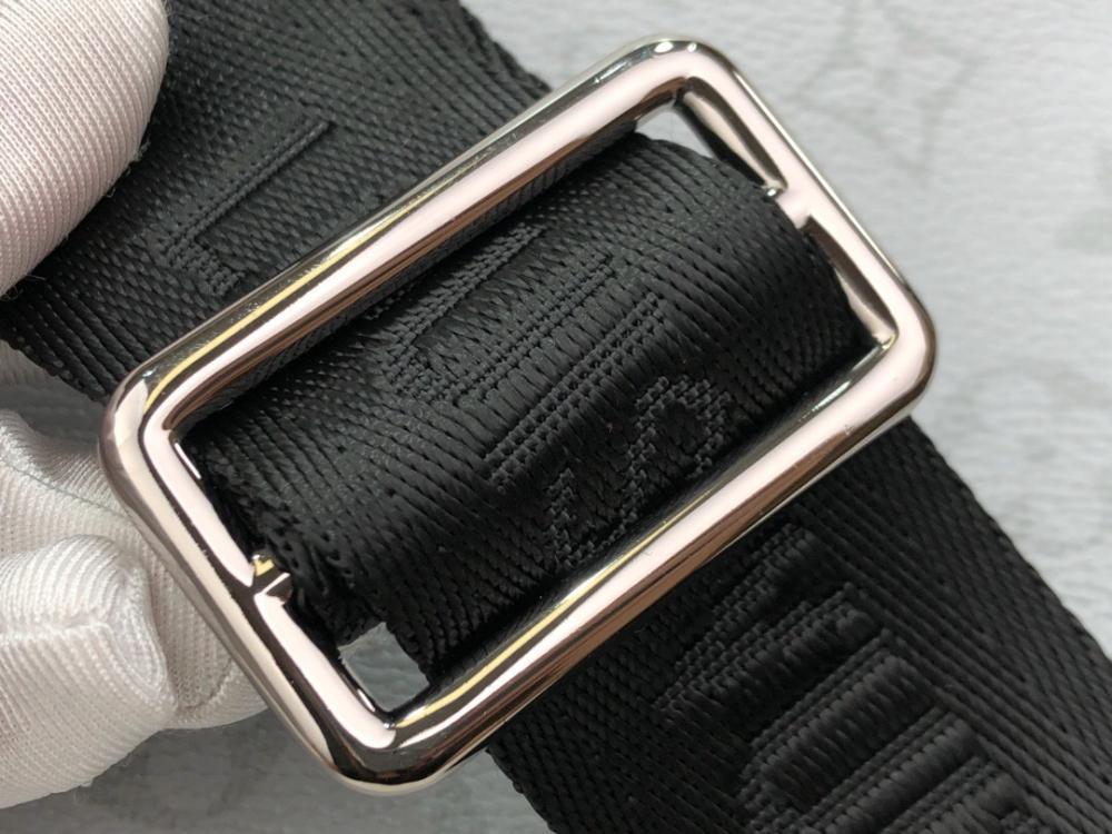 Elegant Crossbody Bag
