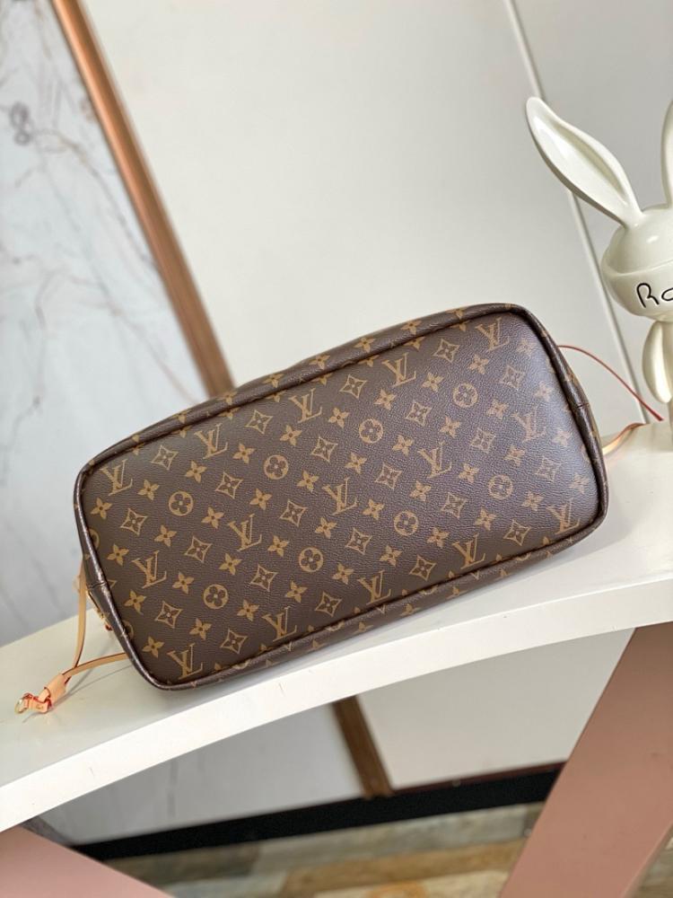 Neverfull Monogram Shoulder Bag