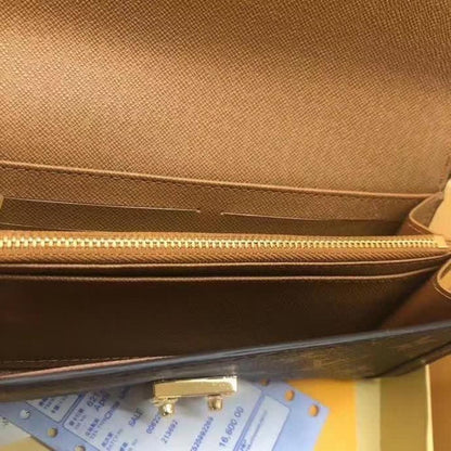 Stylish Premium Studded Travel Bag