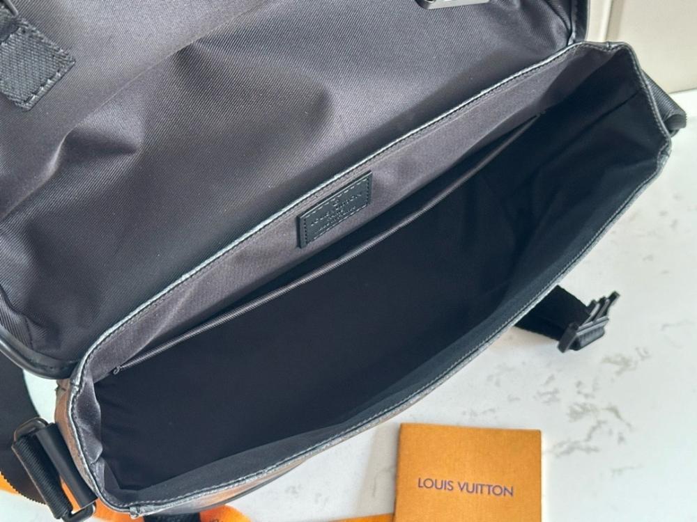 Alma Calfskin Shoulder Bag