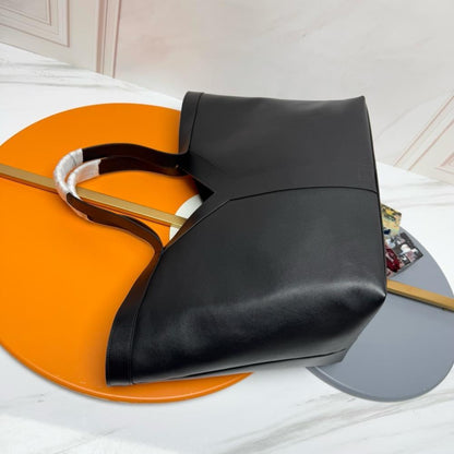 Alma Shoulder Bag