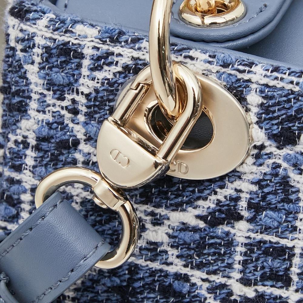 Luxury Elegant Embroidered Top Handle Bag