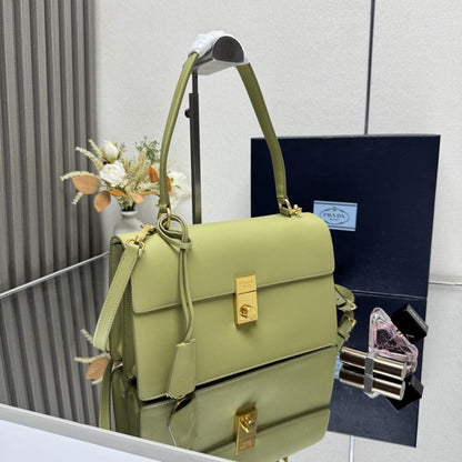 Classic Shoulder Bag