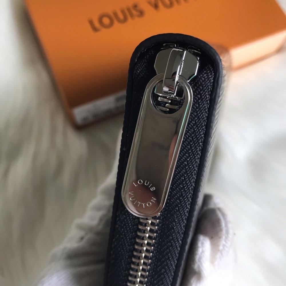 Modern Wallet