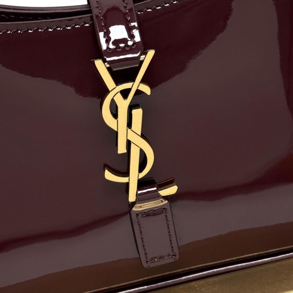 Classic Shoulder Bag