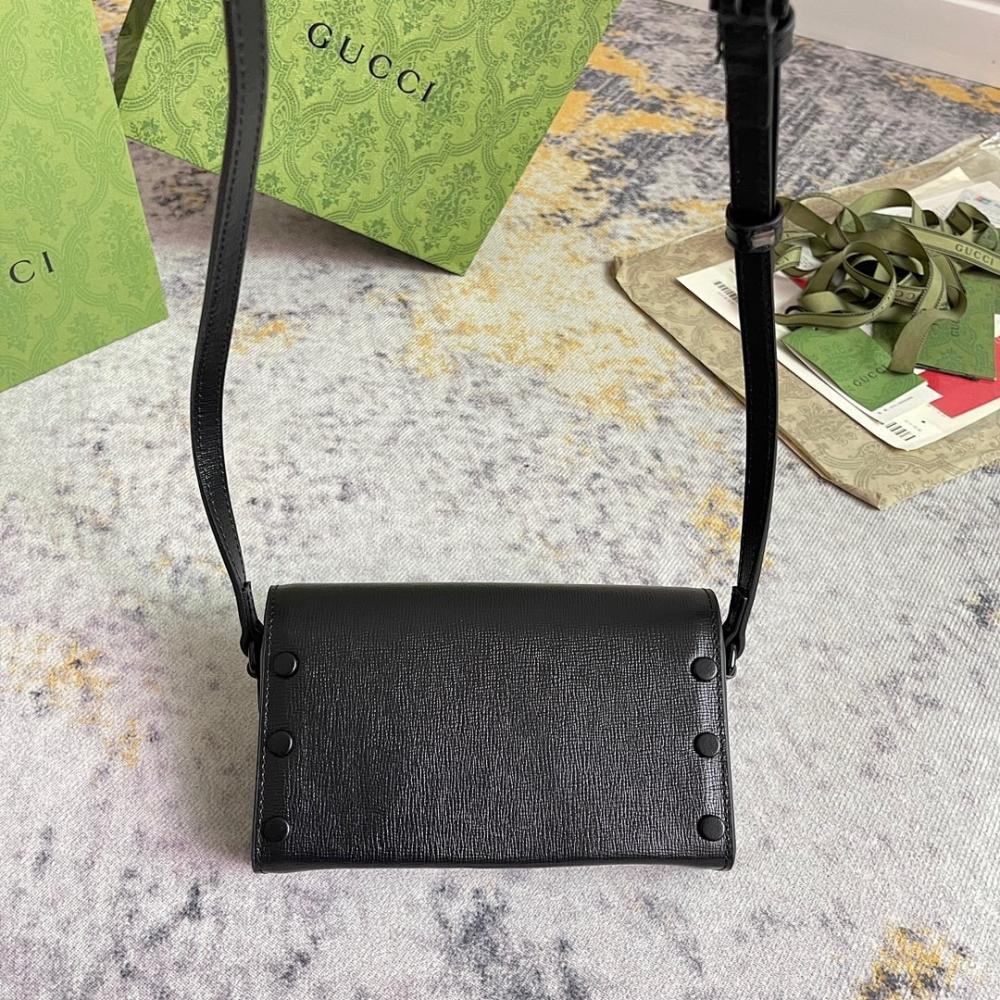 Modern Refined Top Handle Bag