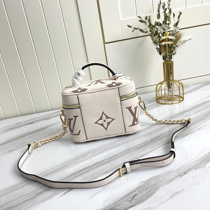 Classic Luxury Leather Shoulder Bag