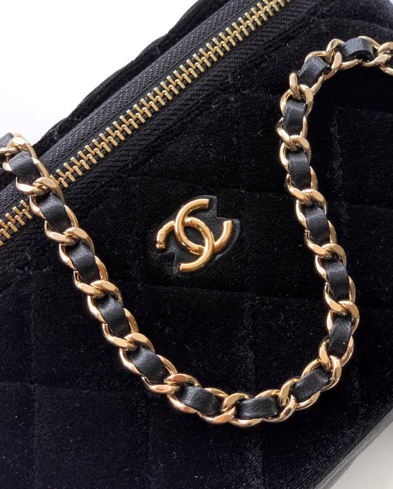 Alma Gold Satin Wallet