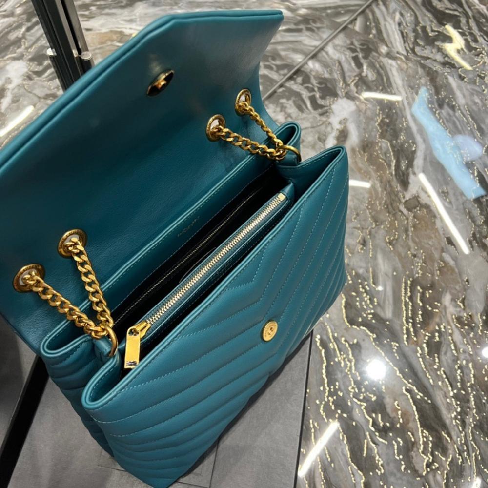 Modern Refined Top Handle Bag