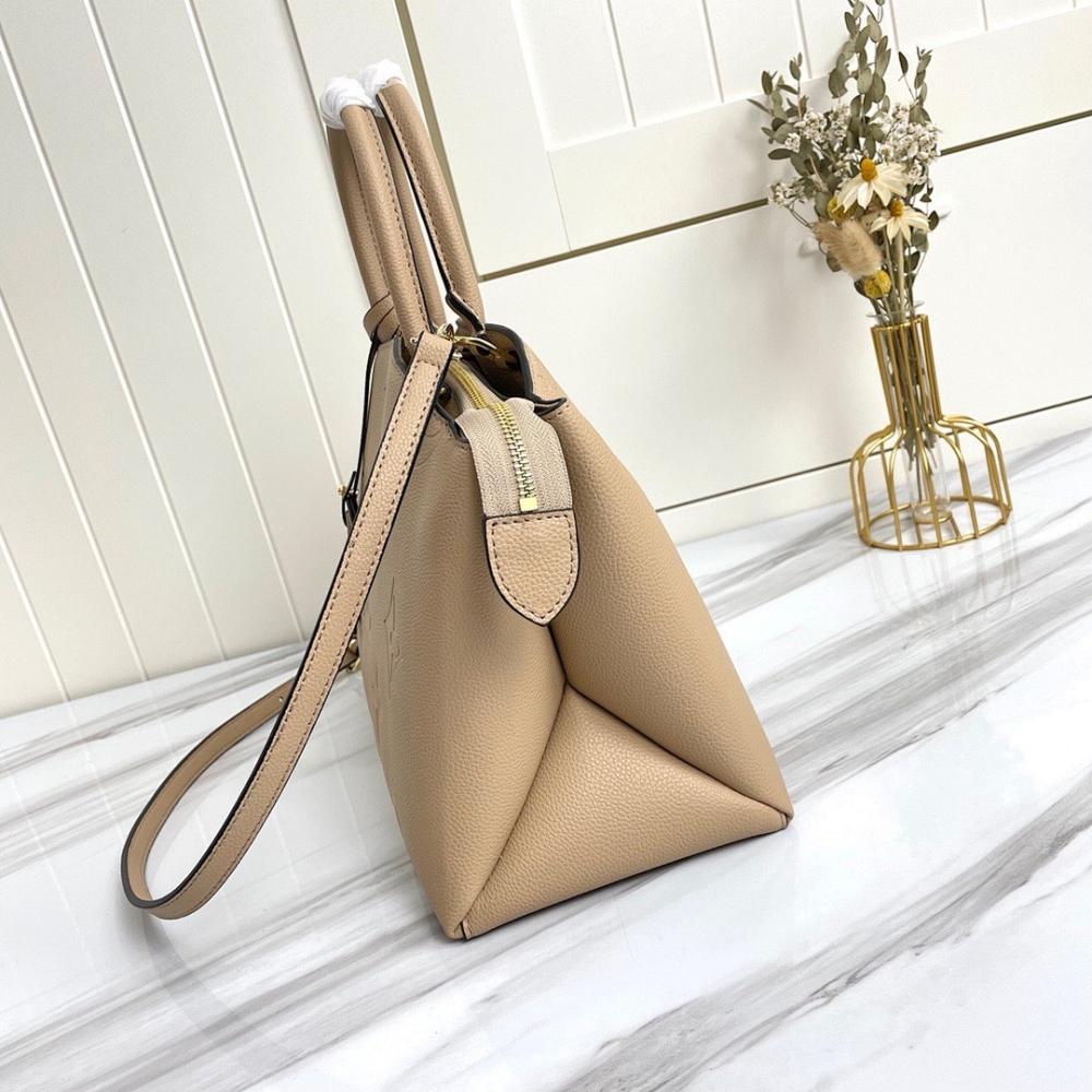 Modern Refined Leather Shoulder Bag