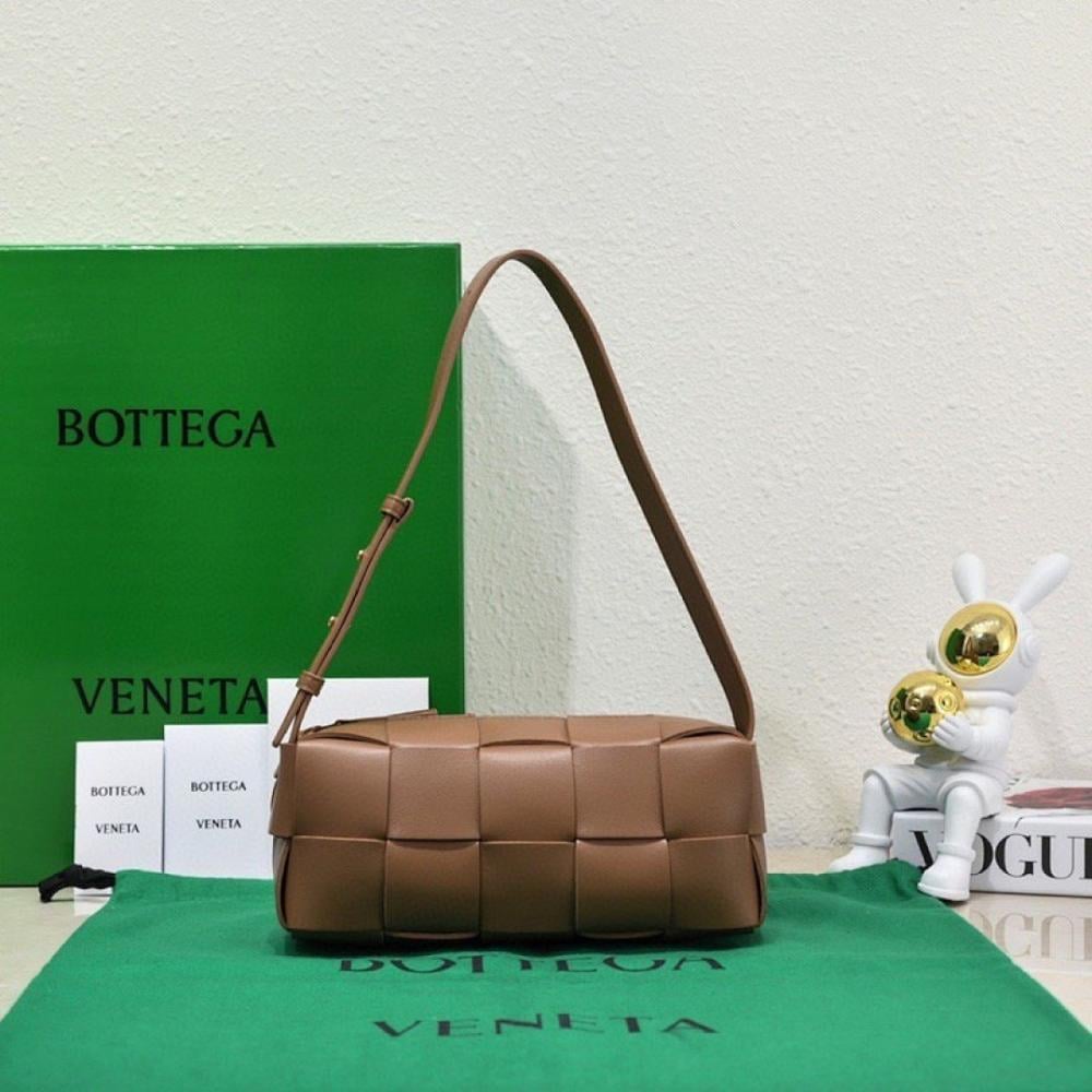 Stylish Woven Leather Top Handle Bag – Limited Edition
