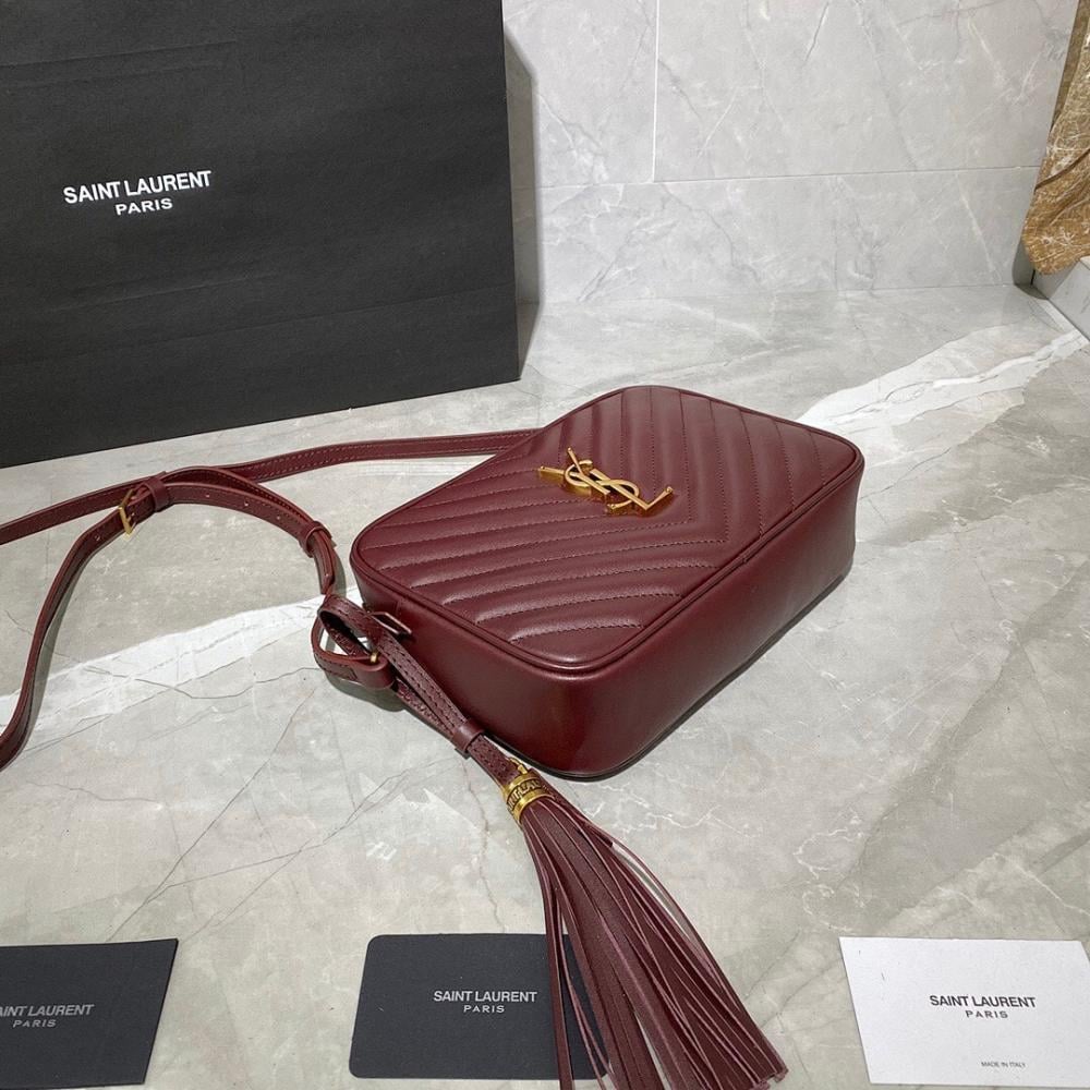 Modern Italian-Inspired Calfskin Shoulder Bag