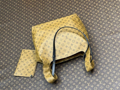 Classic Tote Bag – Special Edition