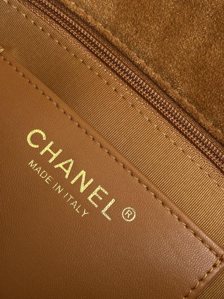 Classic Suede Shoulder Bag