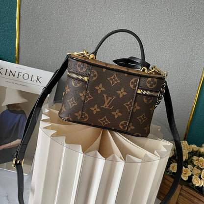 Stylish Woven Leather Crossbody Bag – Special Edition