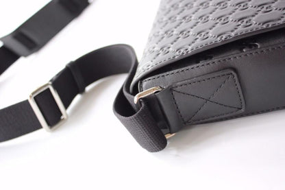 Classic Leather Shoulder Bag