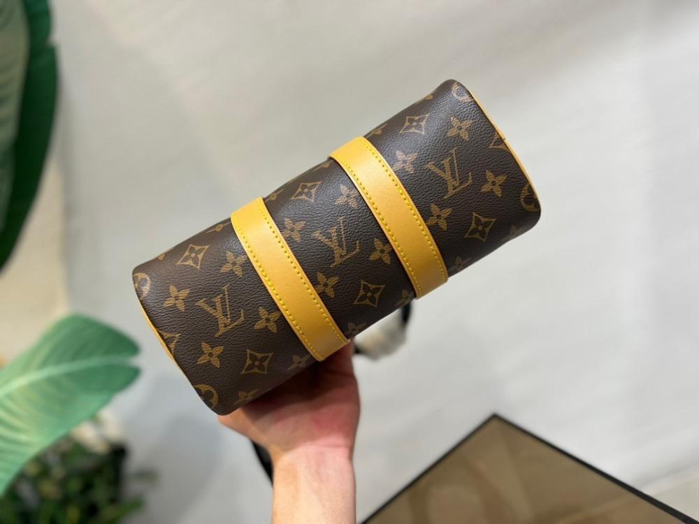Stylish Leather Travel Bag – Limited Edition