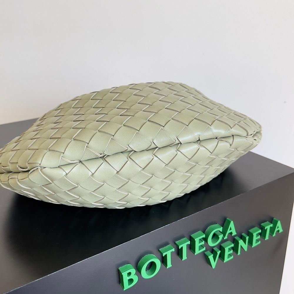 Stylish Woven Top Handle Bag – Limited Edition