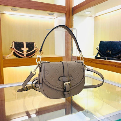 Modern Refined Crossbody Bag
