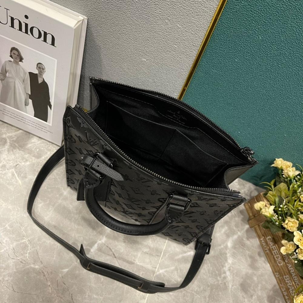 Modern Elegant Leather Crossbody Bag