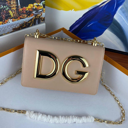 Elegant Refined Leather Crossbody Bag
