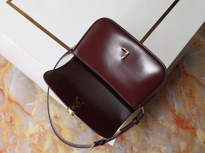 Italian-Inspired Stylish Lambskin Shoulder Bag