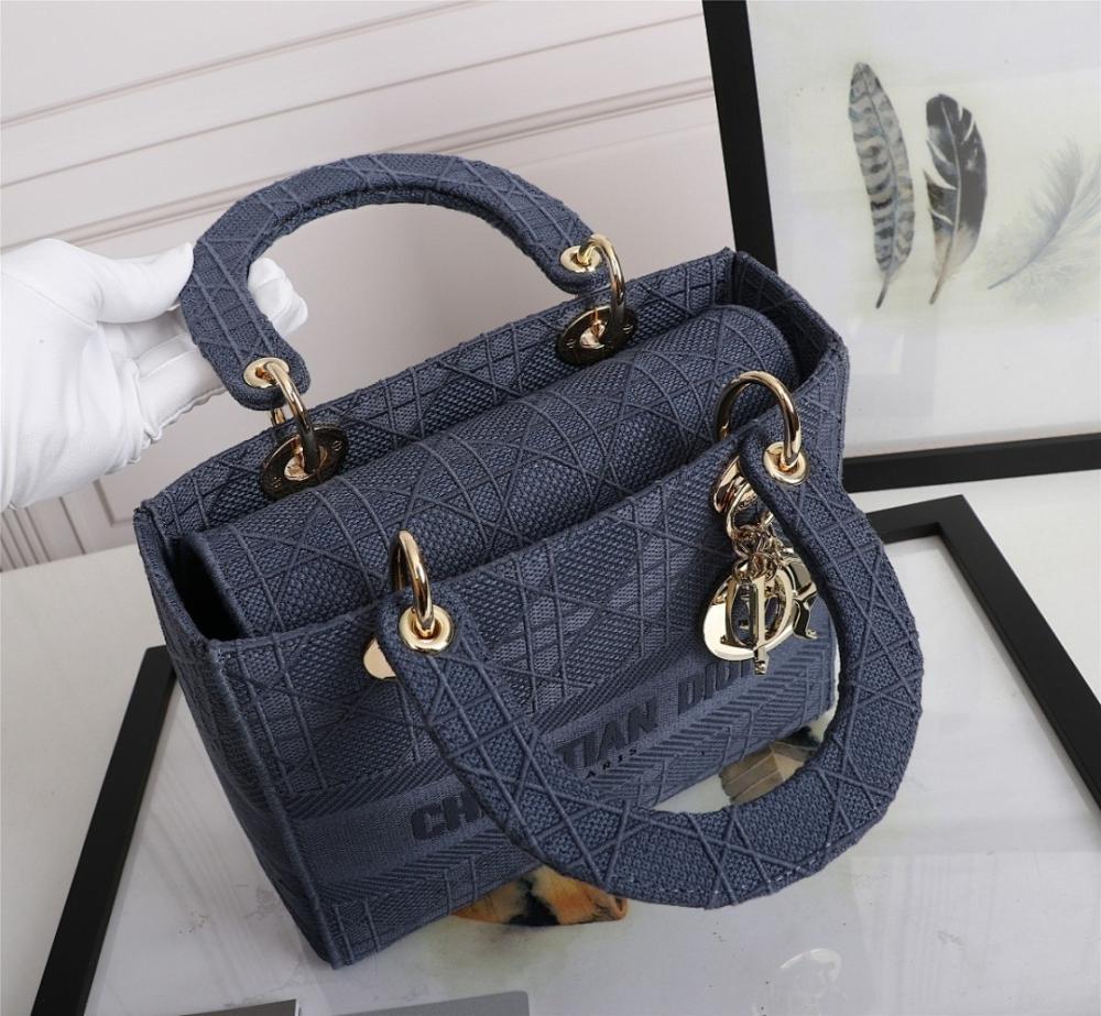Stylish Refined Pink Embroidered Shoulder Bag