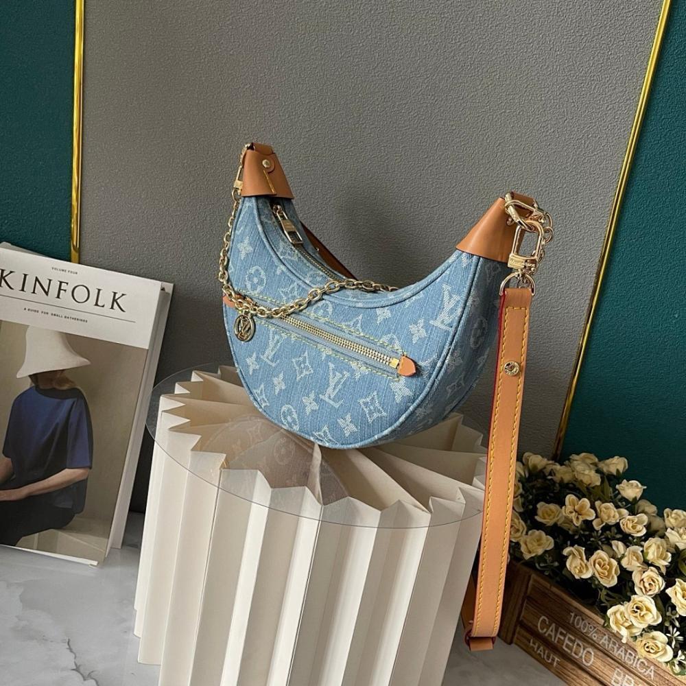 Luxury Elegant Embroidered Leather Shoulder Bag
