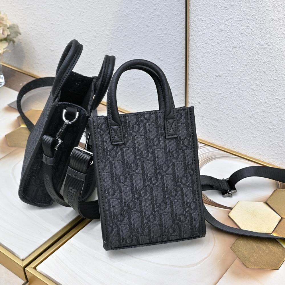 Italian-Inspired Stylish Leather Shoulder Bag