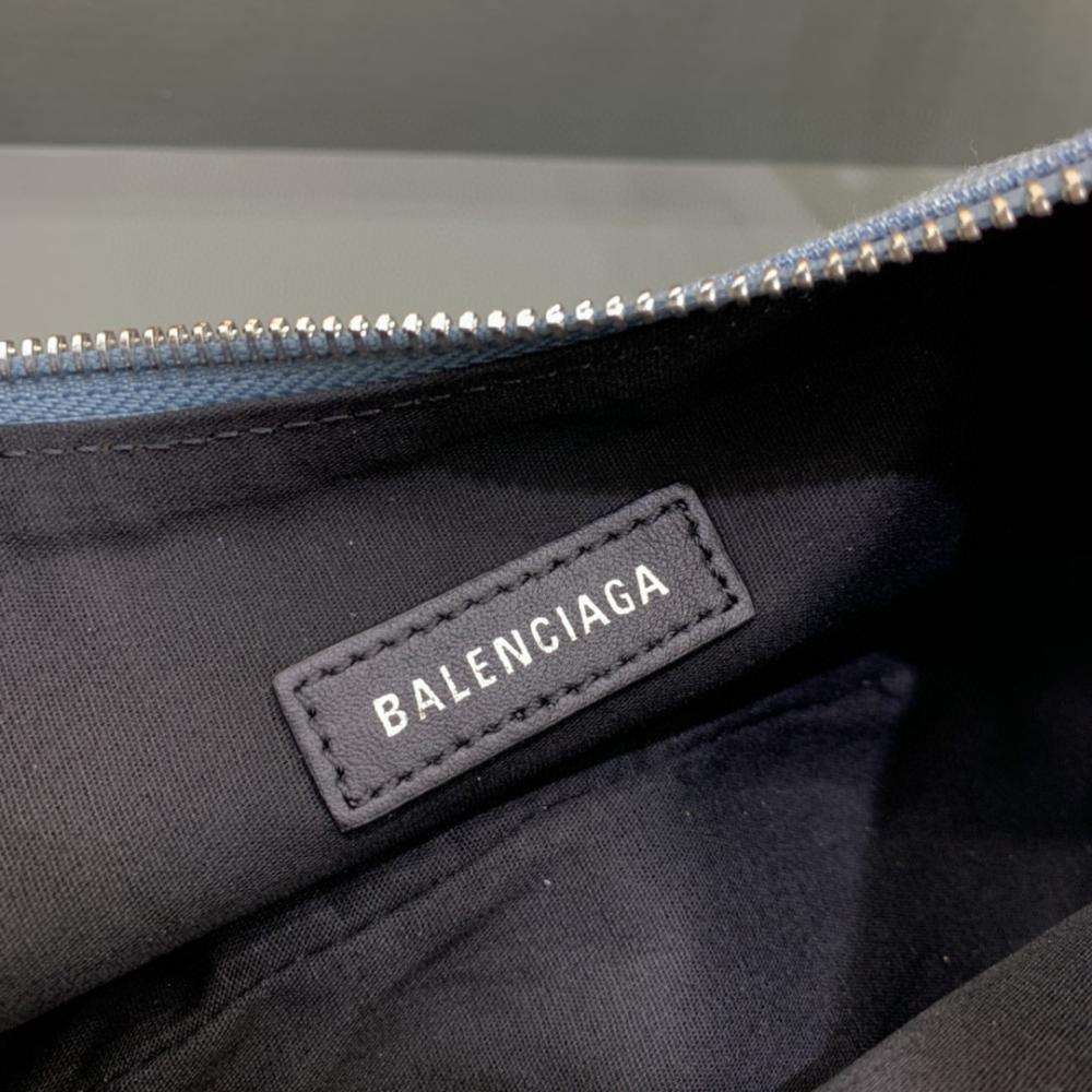 Modern Shoulder Bag