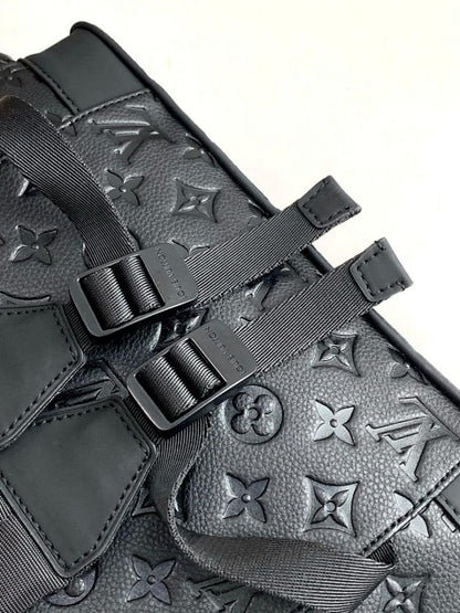 Modern Italian-Inspired Leather Crossbody Bag