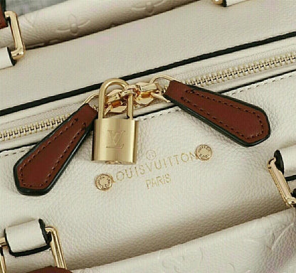 Modern Leather Crossbody Bag – Limited Edition