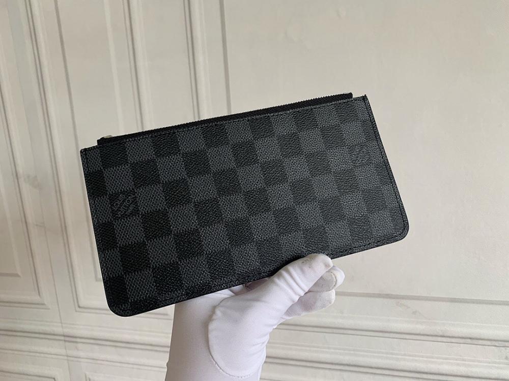 Modern Calfskin Wallet – Limited Edition