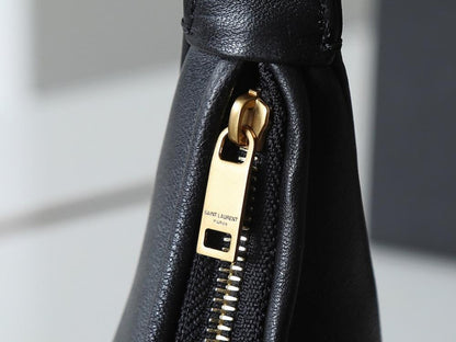 Stylish Lambskin Crossbody Bag – Limited Edition