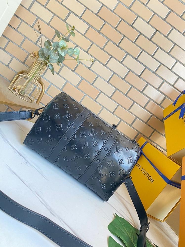 Stylish Leather Shoulder Bag – Special Edition