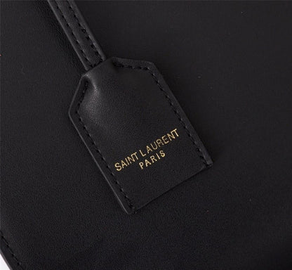 Modern Leather Crossbody Bag – Limited Edition